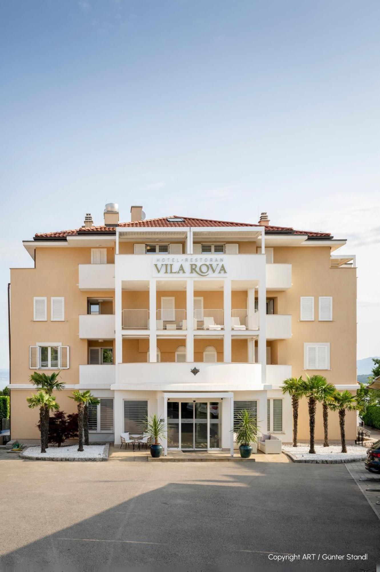 Hotel Vila Rova Malinska Esterno foto